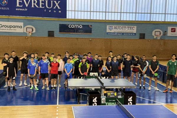 groupe-juniors-t42047B9C8-31DD-E338-BB80-F78D29CA8ACD.jpeg